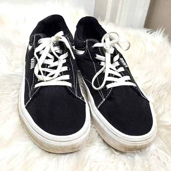 Van's Seldan Black Slip On Sneakers Size 10 - Picture 2 of 7